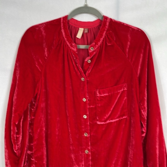 Pilcro Red Velvet Top Blouse Size XS Button Down EUC - Picture 2 of 9